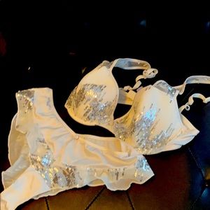 Victoria’s Secret BRA & PANTY SET